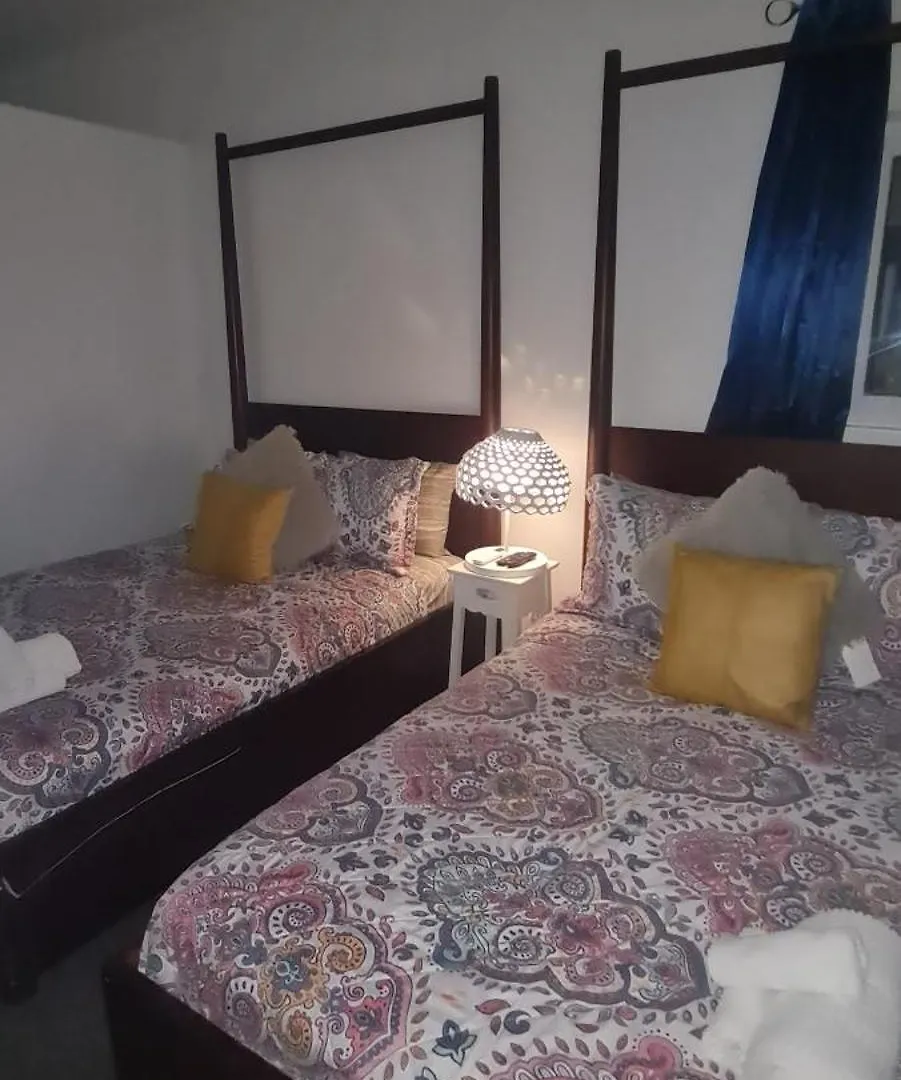 Bell At The Airport Suites Adults Only - Free Airport Transportation Nassau Apartment