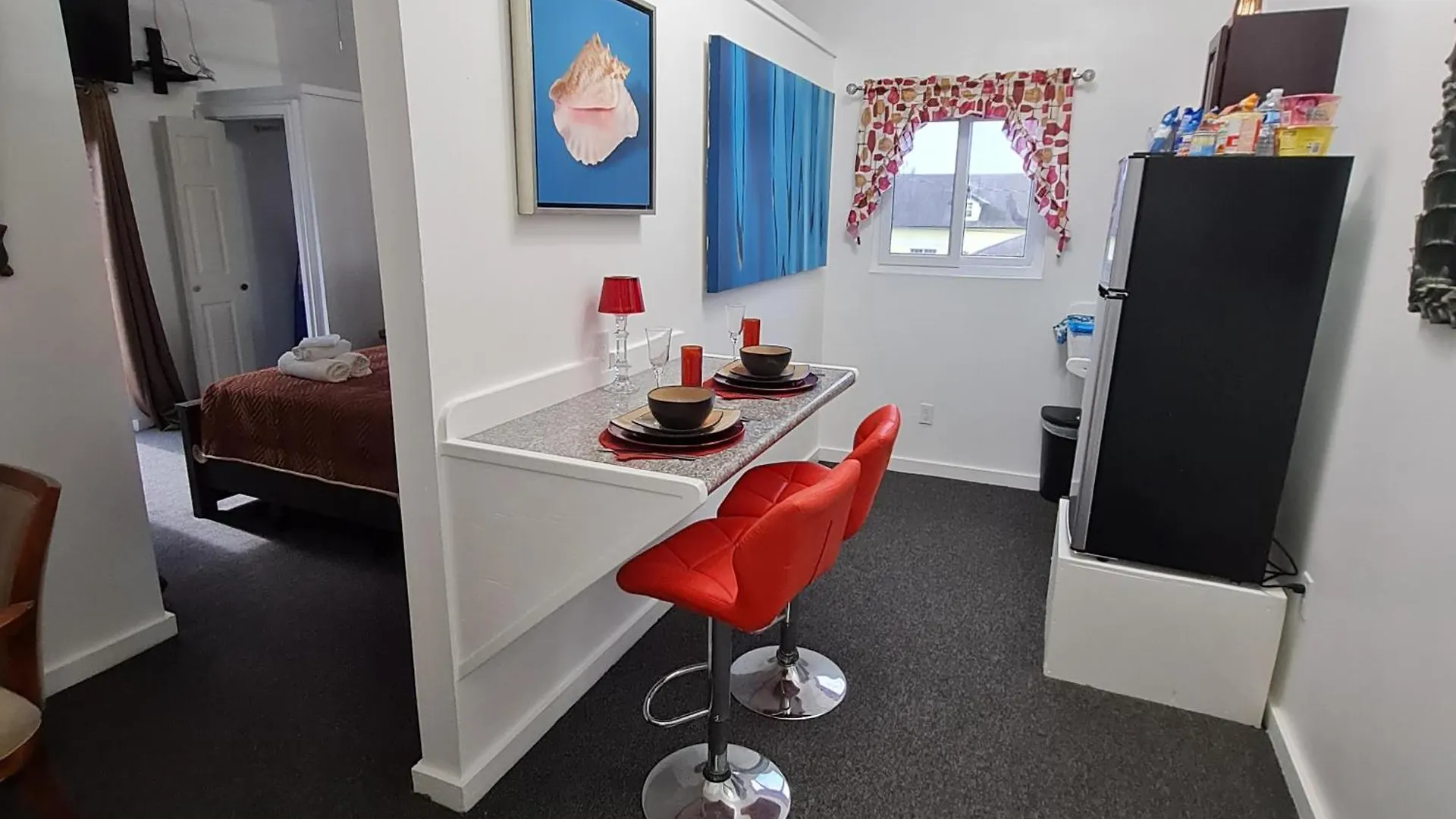 Bell At The Airport Suites Adults Only - Free Airport Transportation Nassau Apartment