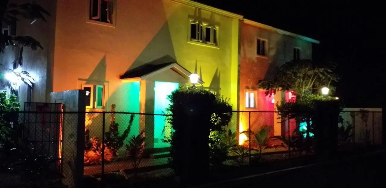 Bell At The Airport Suites Adults Only - Free Airport Transportation Nassau